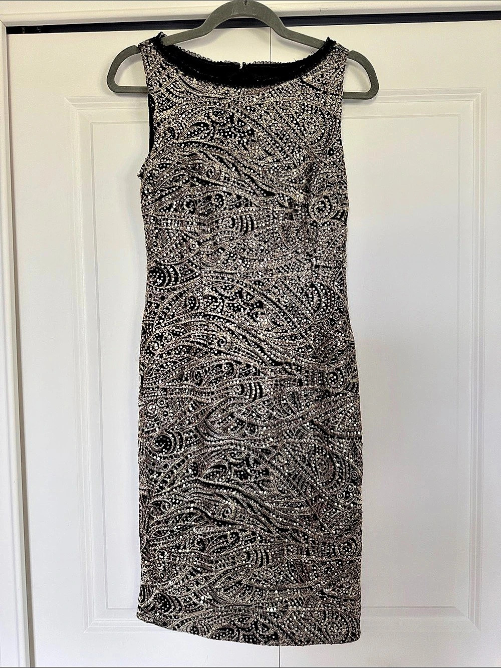 Alex Marie Paisley Sequin Knee length Dress Size 2 Like New